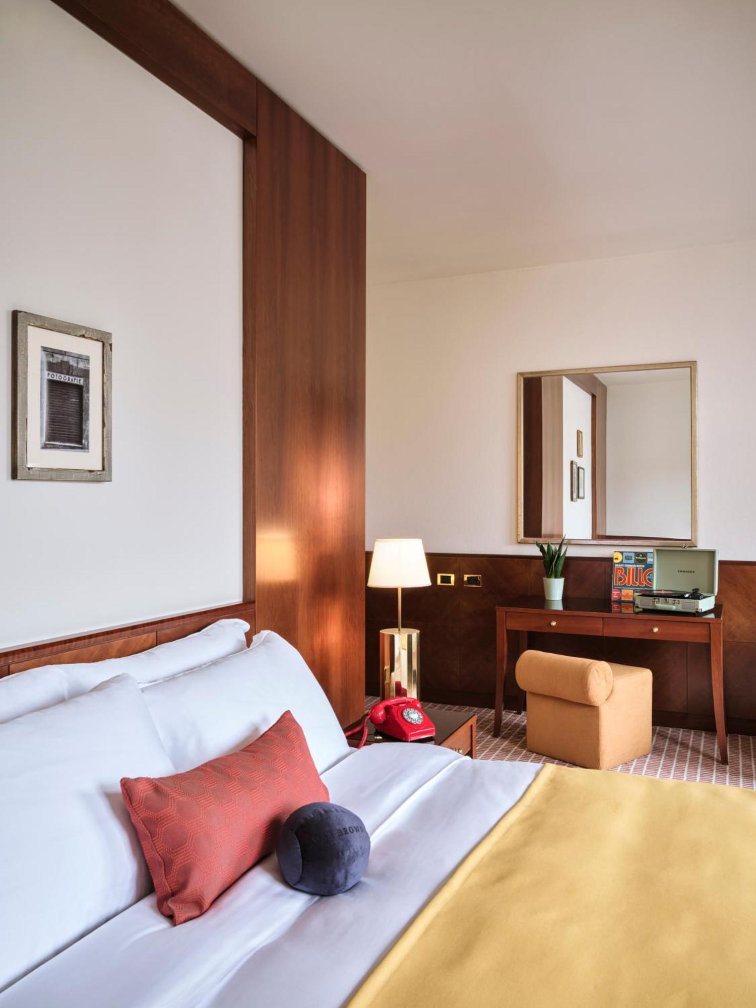 Max Brown Hotel Missori, Part Of Sircle Collection Milan Exterior photo